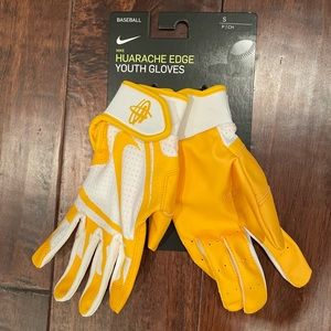 Nike baseball gloves (youth)